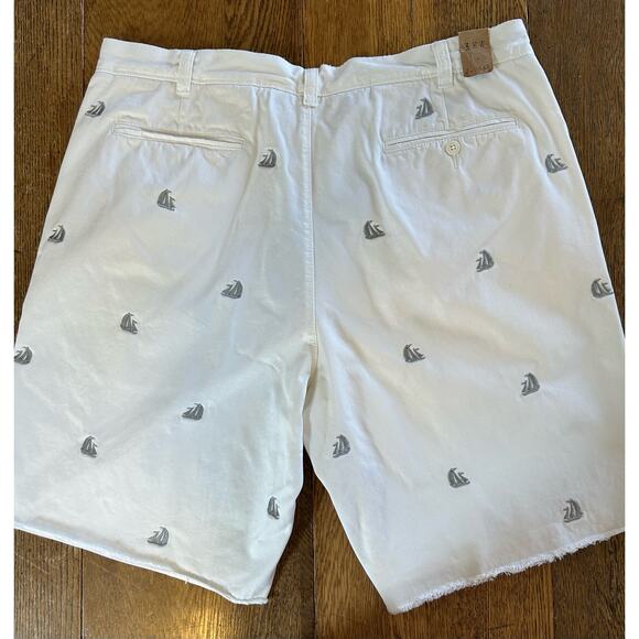 New! J. Crew Embroidered Broken In Chino Shorts Cream Gray Sailboat Sz 38 - Picture 8 of 10